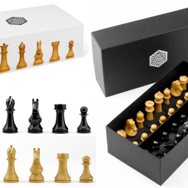 The Luxury Poker Signs Complete Chess Set – (Board And Pieces