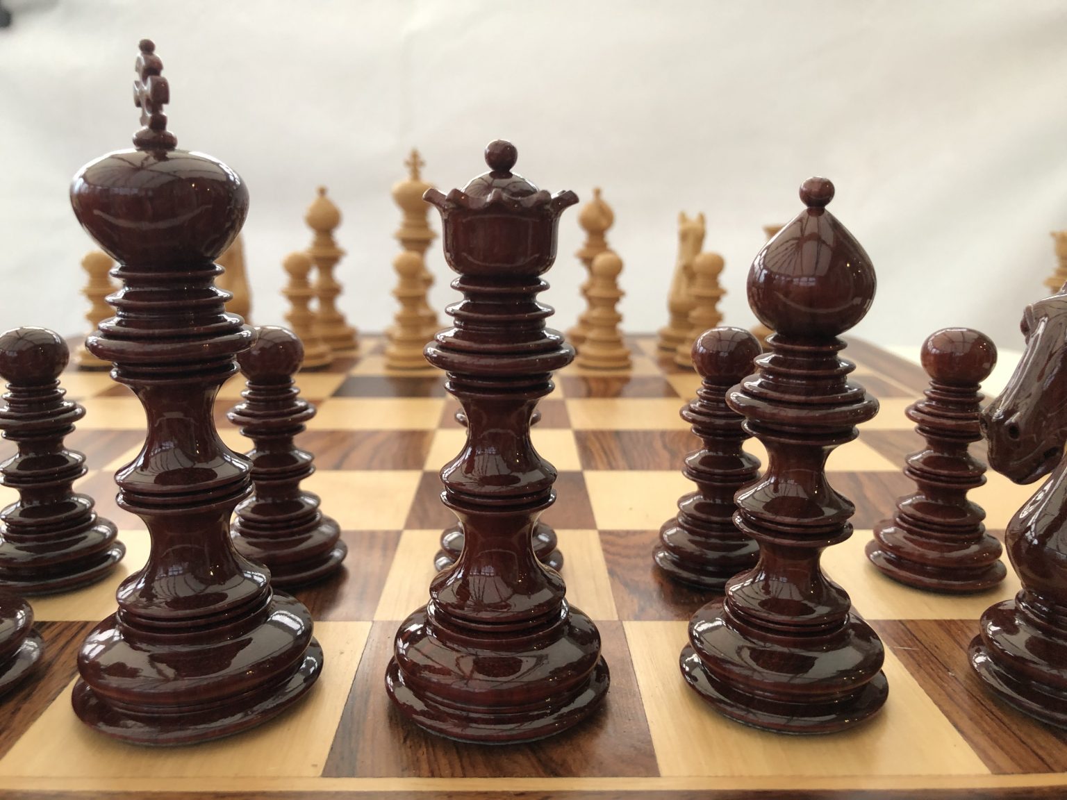 The Moroccan - Gloss Bud Rosewood Triple Weight Chess Set - ChessBaron ...