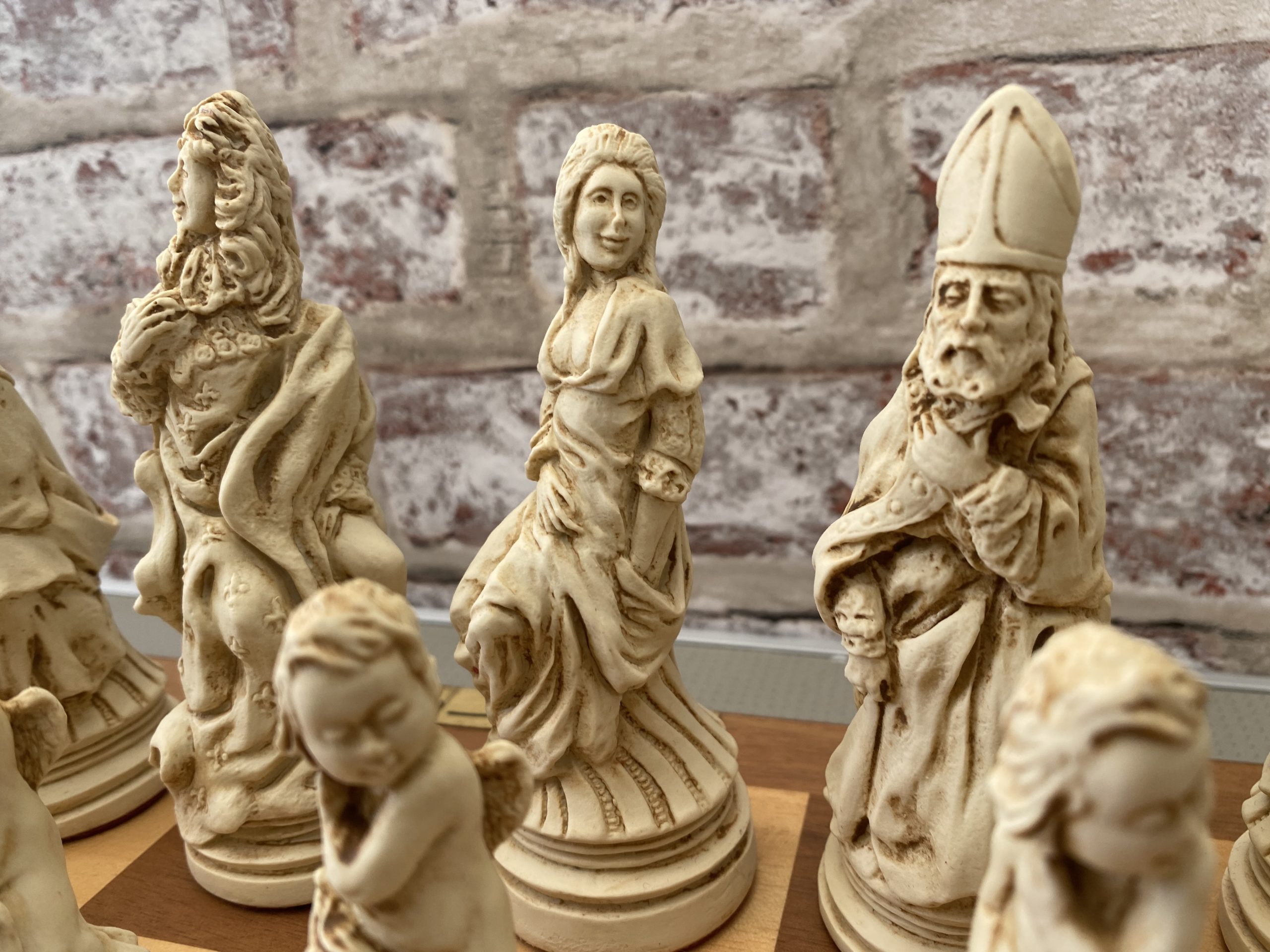 The Sun King Louis The XIV Chess Pieces – Chess House